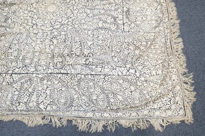 Lot 469 - Shawl. A fine Indian Delhi shawl, mid 19th century