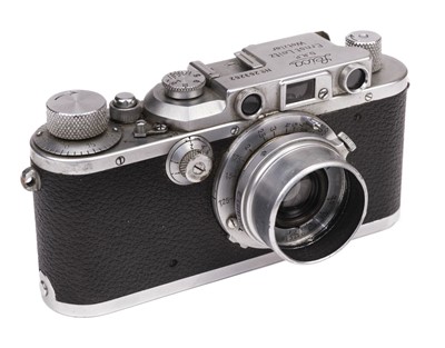 Lot 116 - Leica IIIa 35mm rangefinder camera (1937) with Elmar 50mm f/3.5 lens