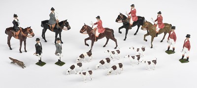 Lot 378 - Britains Ltd. A collection of 19 figures from Britains Hunting Series, early 20th century