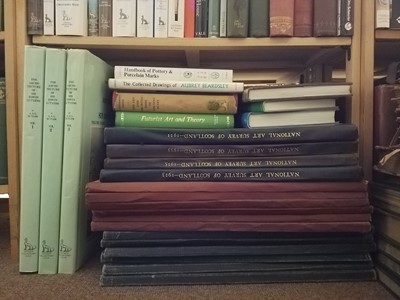 Lot 321 - Architecture, Art & Antiques. A large collection of architecture, art & antiques reference