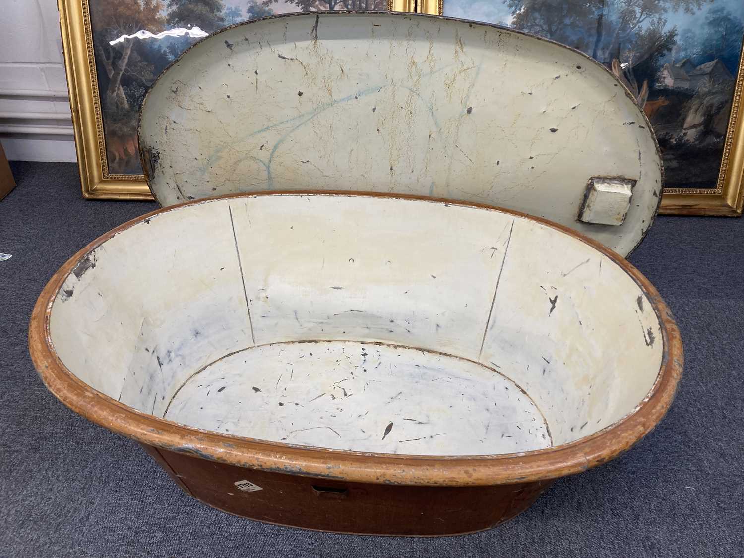 Lot 707 - Campaign Bath. A Boer War period tin bath, circa 1899-1902