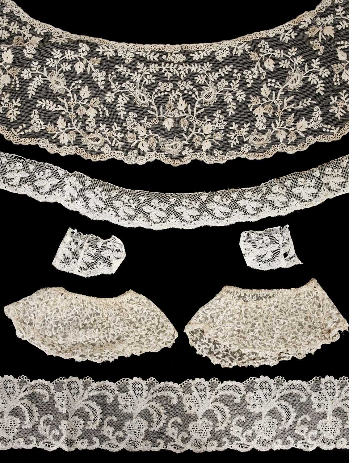 Lot 551 - Lace. A collection of lace, 18th century and later