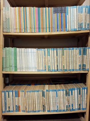 Lot 489 - Paperbacks. A collection of Pelican & Penguin paperbacks, approximately 300 volumes