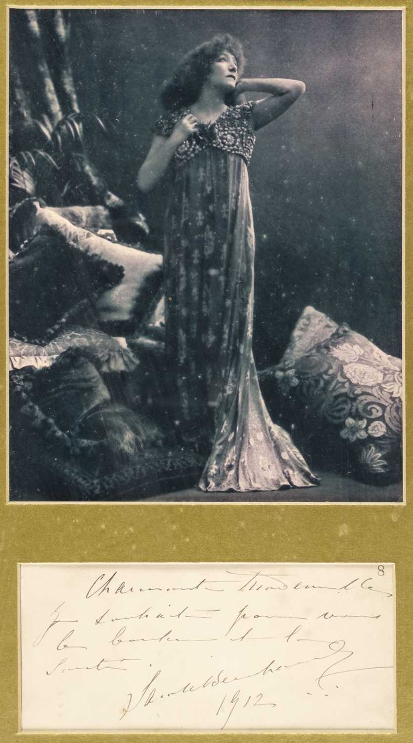 Lot 424 - Film, Theatre & Television. An assorted group of approximately 30 autographs, 20th century