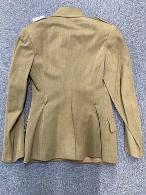 Lot 395 - Australian Flying Corps. A WWI RFC Officer's maternity tunic worn by a Lieutenant