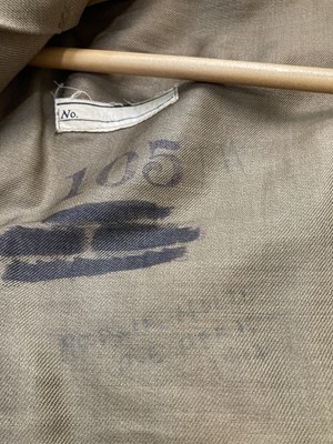 Lot 395 - Australian Flying Corps. A WWI RFC Officer's maternity tunic worn by a Lieutenant