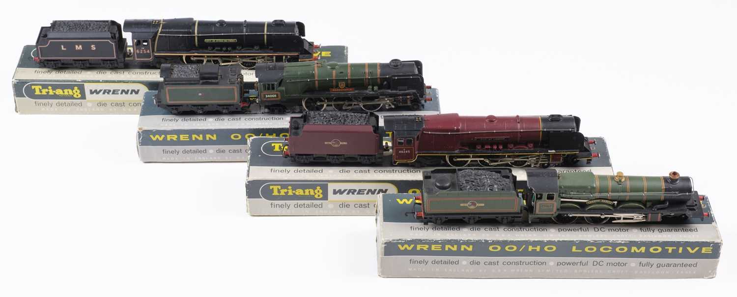 Lot 41 - Model Rail. A collection of model rail, including Triang Wrenn 00 gauge models