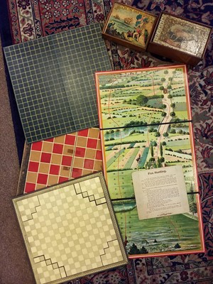 Lot 462 - Games. A varied collection of games, Victorian and later, approximately 16 games