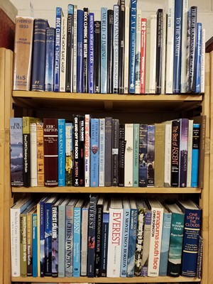 Lot 305 - Mountaineering. A large collection of modern mountaineering reference