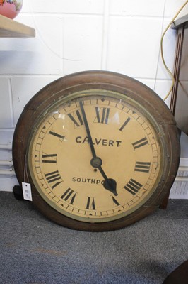 Lot 567 - Wall clock. An early 20th century circular wall clock