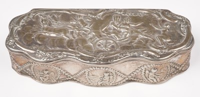 Lot 608 - Silver box. A continental silver box with hinged cover