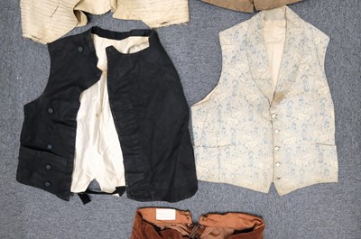 Lot 431 - Clothing. Footman's court dress suit worn by George Birry to wait on King Edward VII