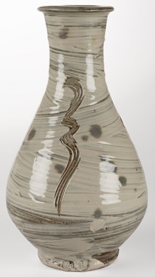 Lot 603 - Malone (Jim, 1946-). A stoneware Korean bottle
