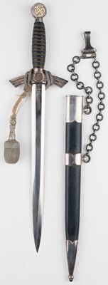 Lot 393 - Luftwaffe. A WWII 1st pattern Luftwaffe Officer's dagger by WKC, Solingen