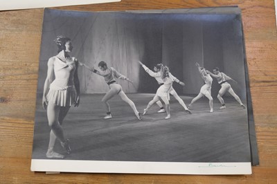 Lot 5 - Ballet. A group of approx. 120 ballet photographs, c. 1950s/1970s