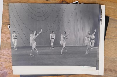 Lot 5 - Ballet. A group of approx. 120 ballet photographs, c. 1950s/1970s