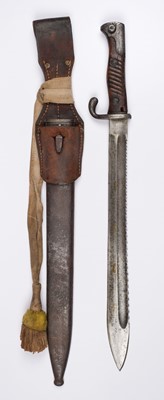 Lot 376 - Bayonet. A WWI German Mauser 1898/05 saw back 'butcher' bayonet