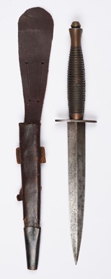 Lot 381 - Fighting Knife. A WWII period 3rd pattern commando knife