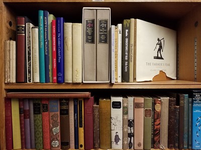 Lot 386 - Miscellaneous. A large collection of mostly modern miscellaneous literature