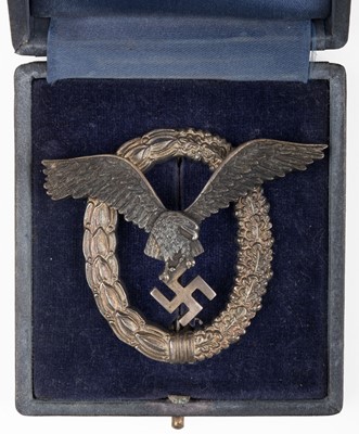 Lot 287 - Luftwaffe. A WWII Pilots Qualification Badge stamped 'A.G.M.u.K. Gablonz'