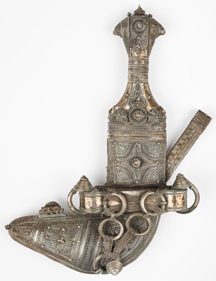 Lot 388 - Jambiya. A Middle Eastern white metal jambiya