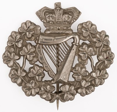 Lot 492 - Royal Irish Regiment. A good Victorian post 1881 issue pagri badge