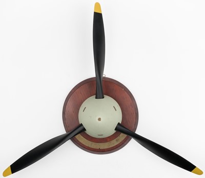 Lot 51 - Airscrew. A fine working model of a De Havilland Variable Pitch Airscrew