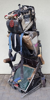 Lot 58 - Ejector seat. A Martin Baker Mk 3L/2 Mk 2 ejector seat from Handley Page Victor B. Mk 1 XH 593