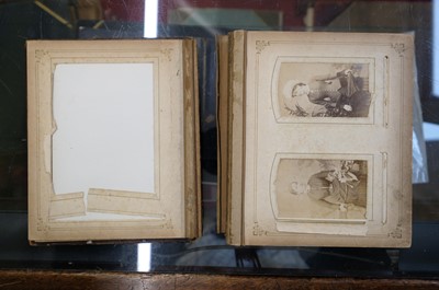 Lot 25 - Cartes de Visite. A group of over 200 cartes de visite and some cabinet cards, c. 1860s