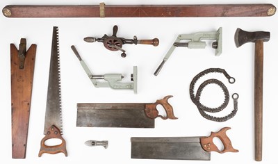Lot 328 - WWI & WWII tools. A good collection of military tools