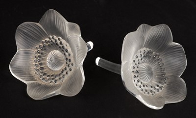 Lot 619 - Lalique. A pair of French Lalique crystal sculptures formed in the shape of anemone flowers