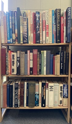 Lot 166 - Military. A large collection of modern military reference & related