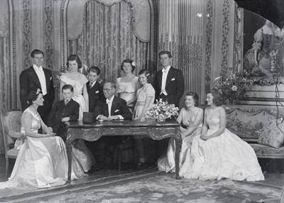 Lot 78 - Kennedy Family Portrait. A portrait of 11 members of the Kennedy family...