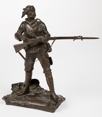 Lot 290 - Mappin & Webb. "A gentleman in kharki", bronze statue after Richard Caton Woodville, circa 1899