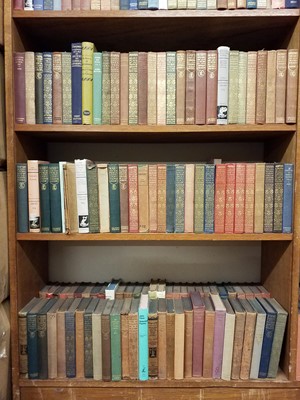 Lot 464 - Everyman's Library. A near complete collection of approximately 1000 volumes