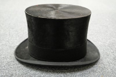Lot 464 - Clothing. A group of Victorian & Edwardian gentlemen's hats, & other items