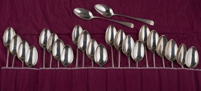 Lot 722 - Spoons. A collection of silver soup spoons, by C S Harris & Sons Ltd, London, 1905