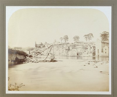 Lot 18 - Early Photography.