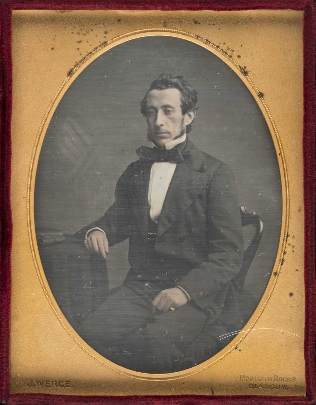 Lot 308 - Pair of quarter-plate daguerreotypes of a seated man