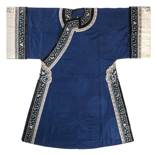 Lot 404 - Chinese robe.