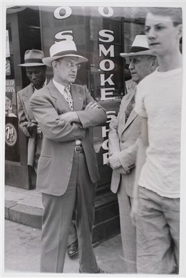 Lot 153 - Cartier-Bresson, Henri, 1908-2004