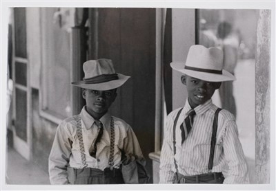 Lot 149 - Cartier-Bresson, Henri, 1908-2004