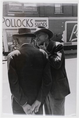 Lot 146 - Cartier-Bresson, Henri, 1908-2004