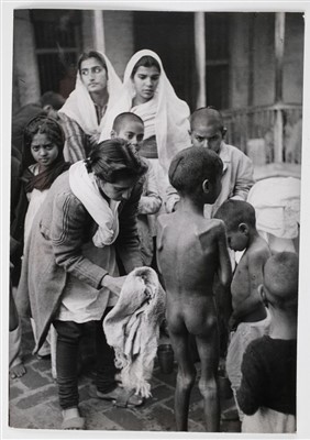 Lot 141 - Cartier-Bresson, Henri, 1908-2004